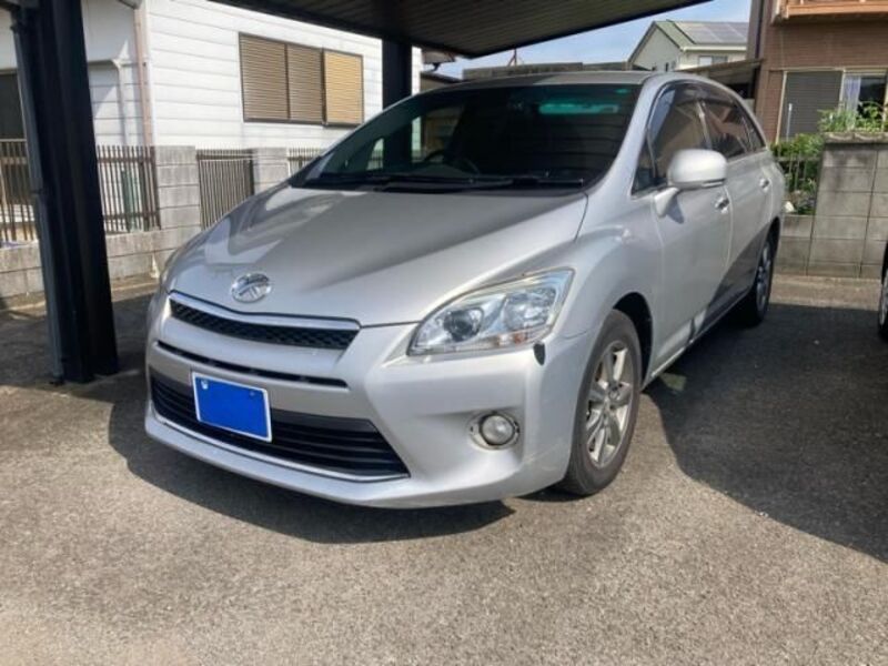 2012 TOYOTA MARK X ZIO