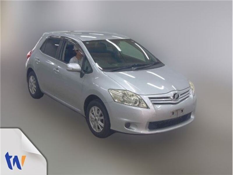 2010 TOYOTA AURIS