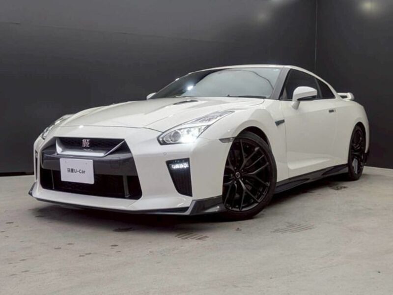 2019 NISSAN GT-R