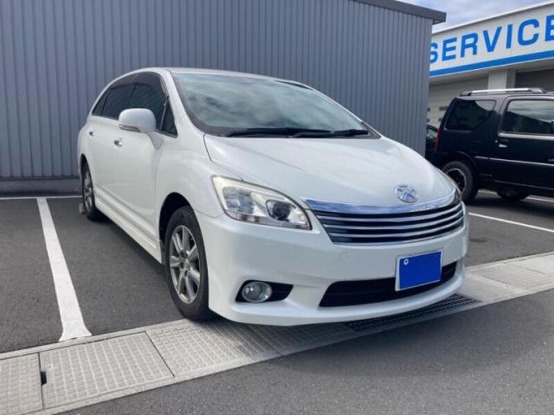2013 TOYOTA MARK X ZIO