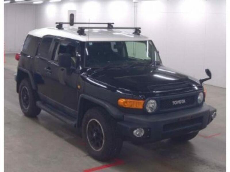 2012 TOYOTA FJ CRUISER