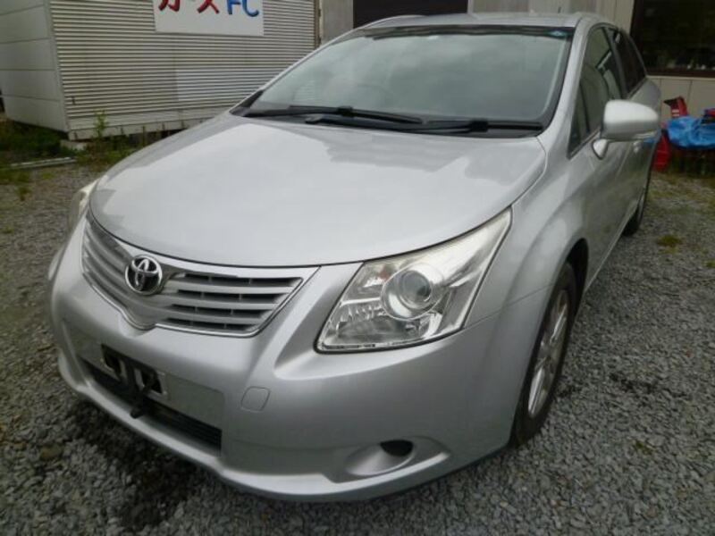 2011 TOYOTA AVENSIS WAGON