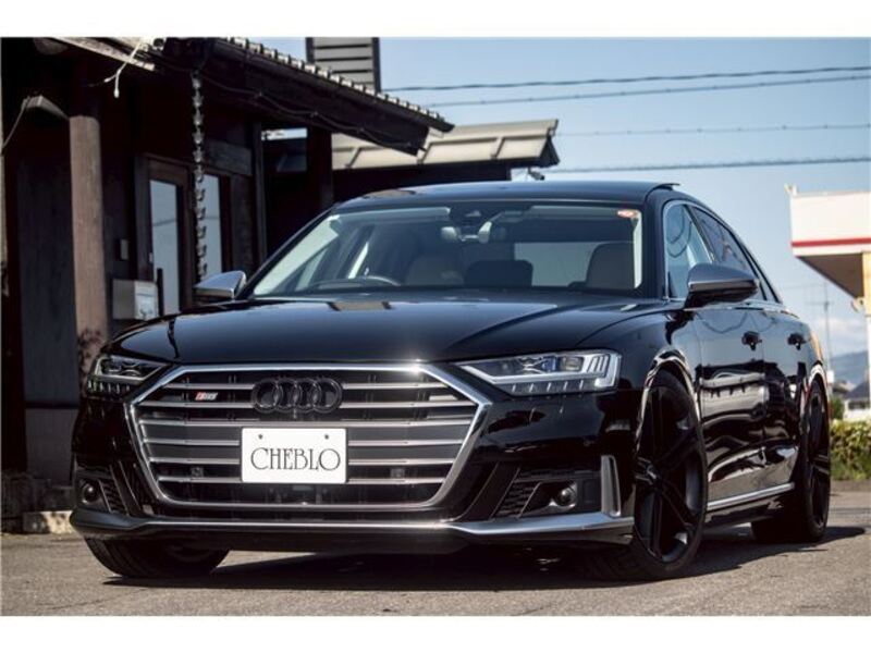 2020 AUDI S8