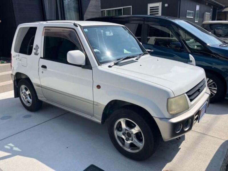 2000 MITSUBISHI PAJERO MINI