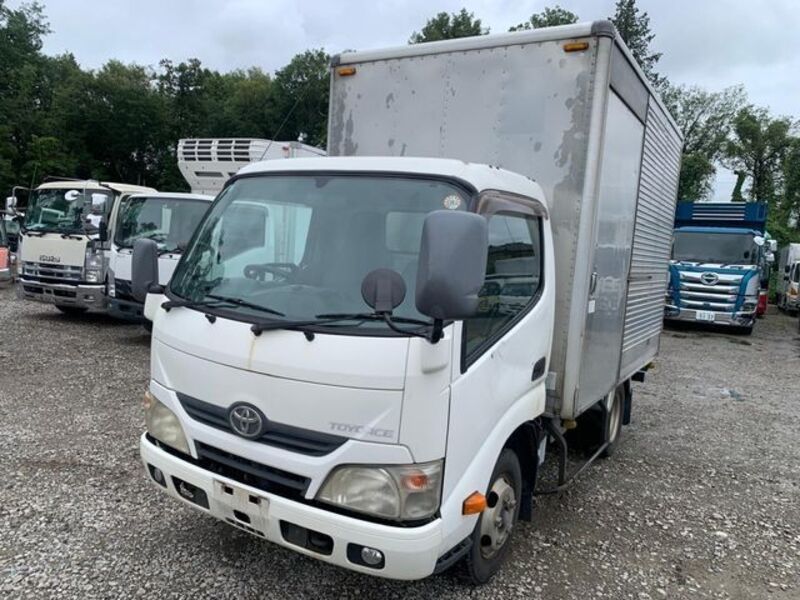 2012 TOYOTA TOYOACE