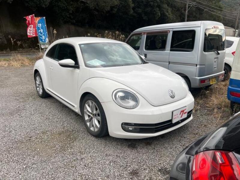 2012 VOLKSWAGEN THE BEETLE