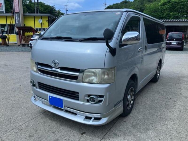 2005 TOYOTA HIACE VAN
