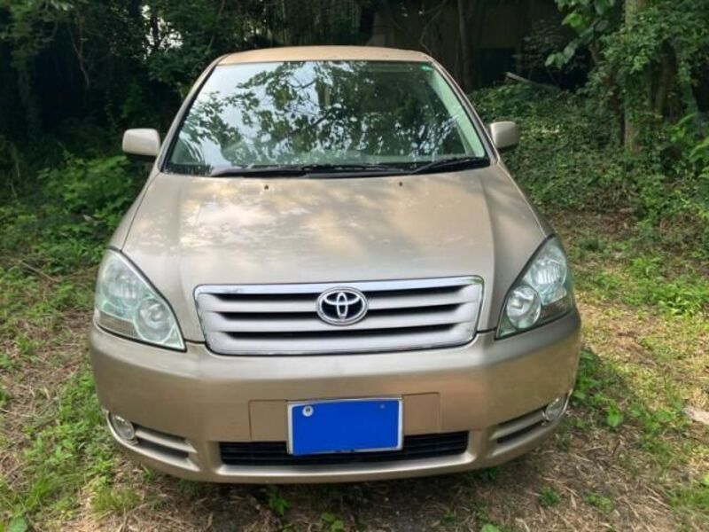 2001 TOYOTA IPSUM