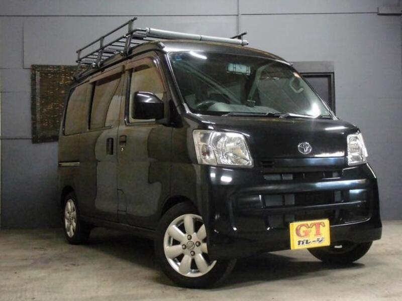 2017 TOYOTA PIXIS VAN