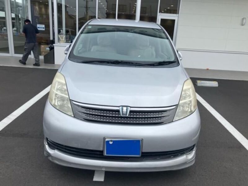 2006 TOYOTA ISIS