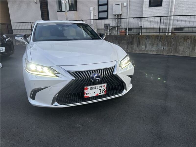 2021 LEXUS ES