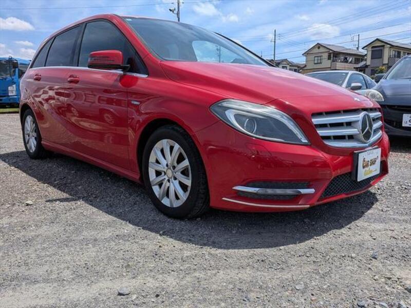 2012 MERCEDES-BENZ B-CLASS