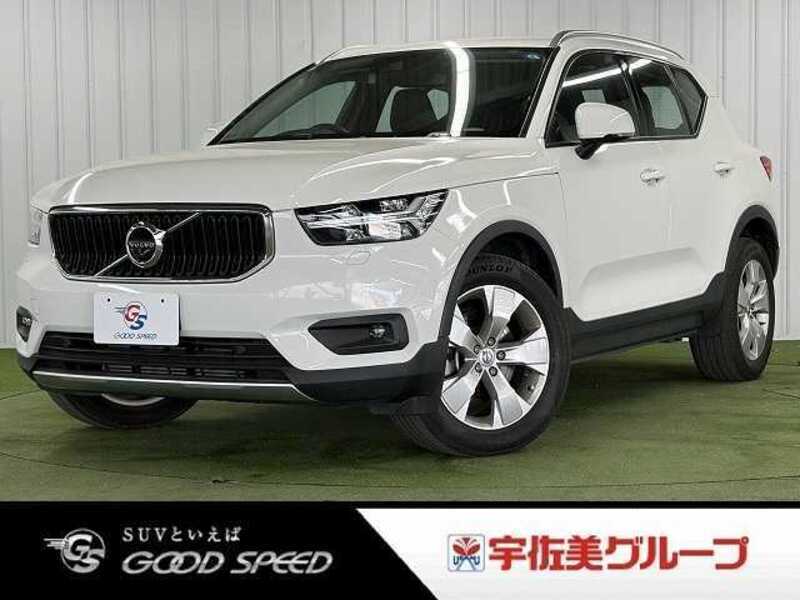 2019 VOLVO XC40