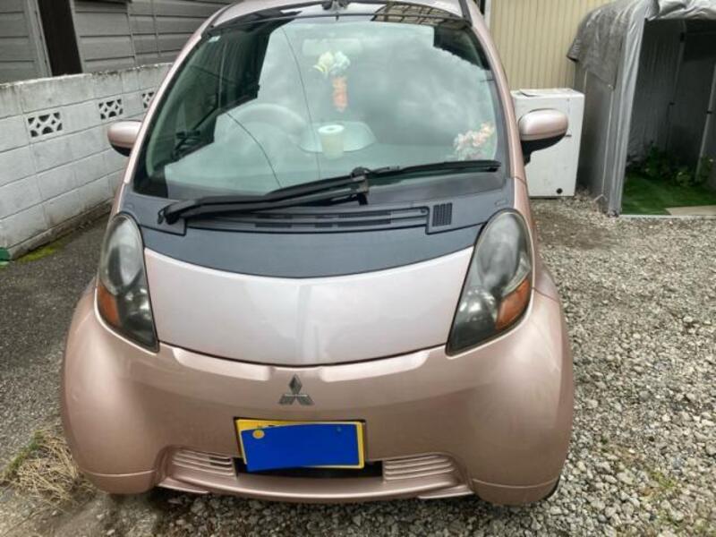 2009 MITSUBISHI I