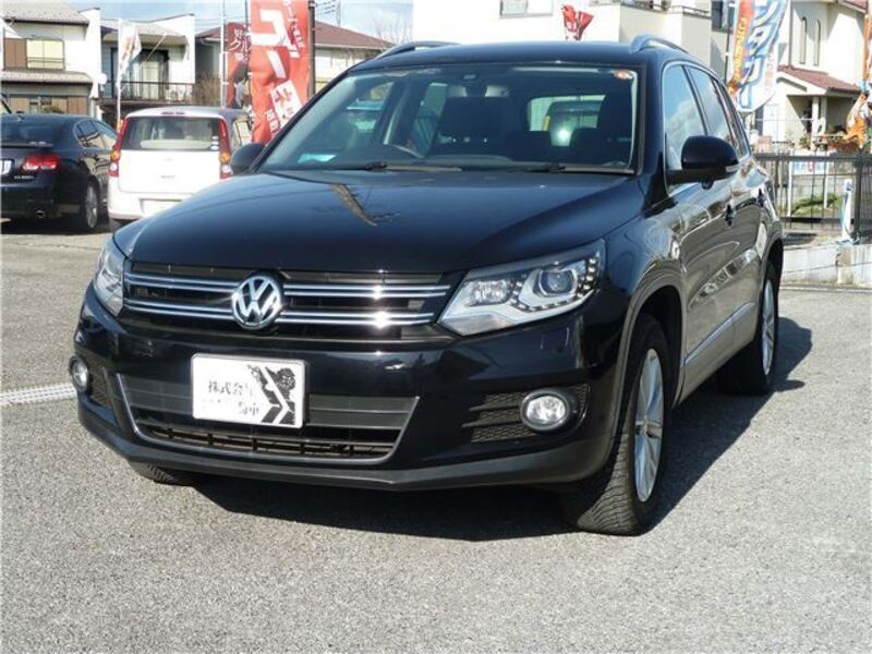 2011 VOLKSWAGEN TIGUAN