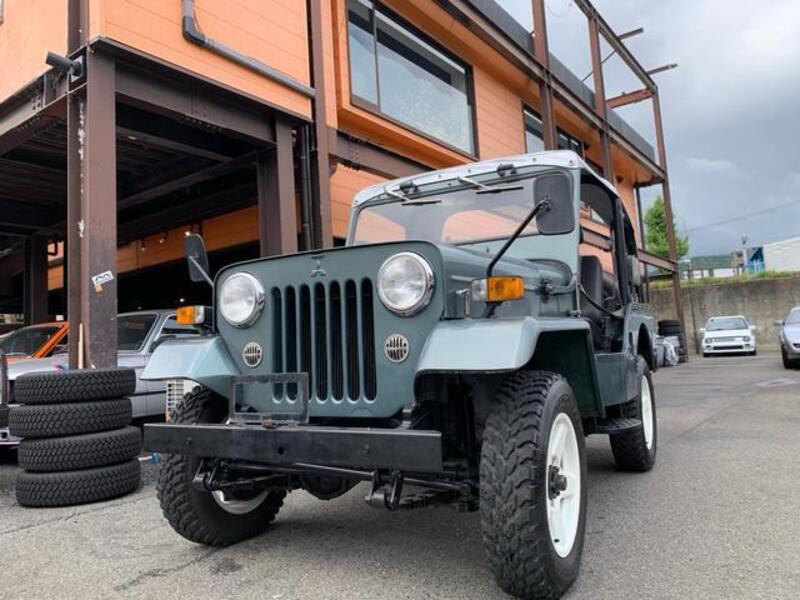 1990 MITSUBISHI JEEP