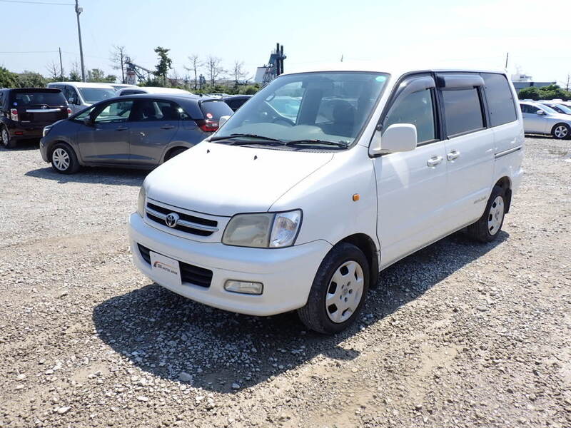 2001 TOYOTA TOWNACE NOAH
