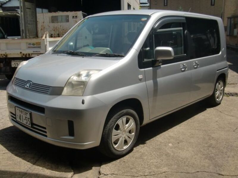 2004 HONDA MOBILIO