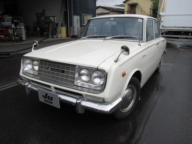 2026 TOYOTA CORONA