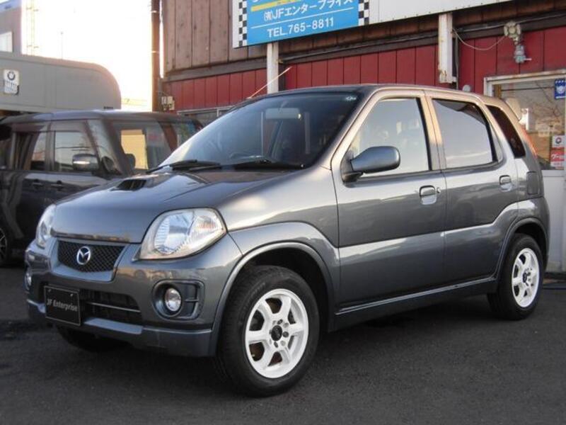 2005 MAZDA LAPUTA