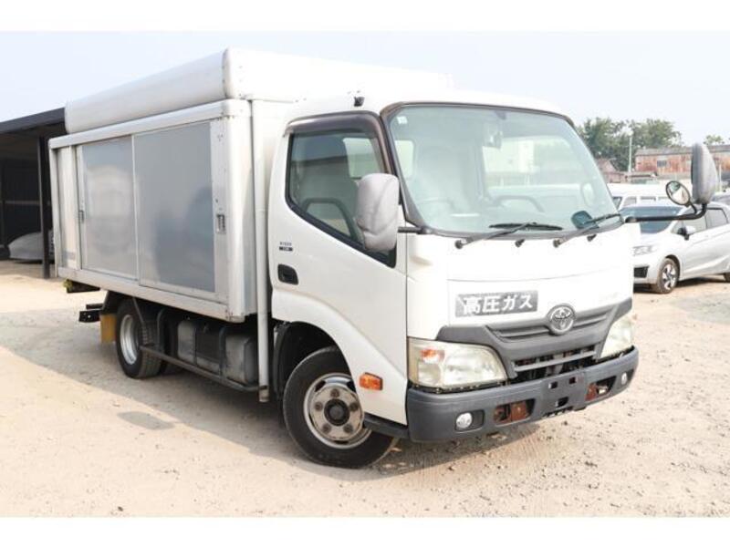 2026 TOYOTA DYNA