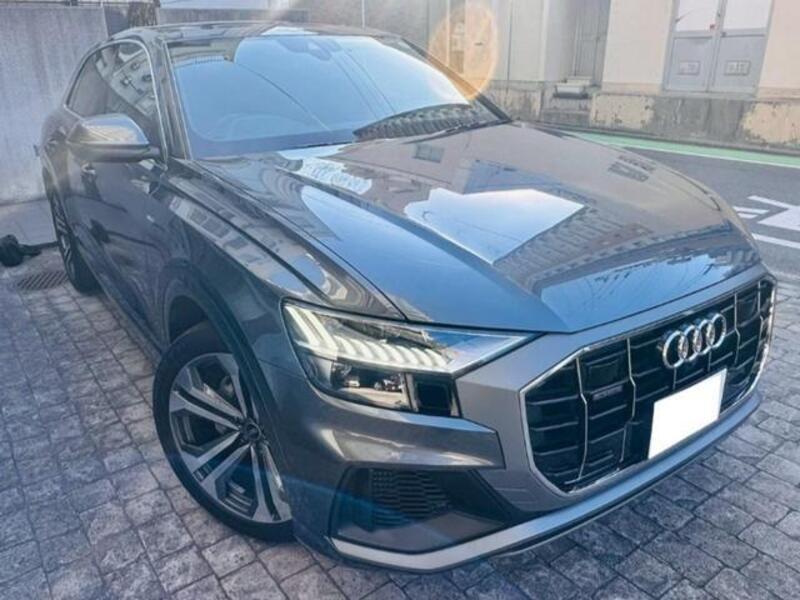 2021 AUDI Q8
