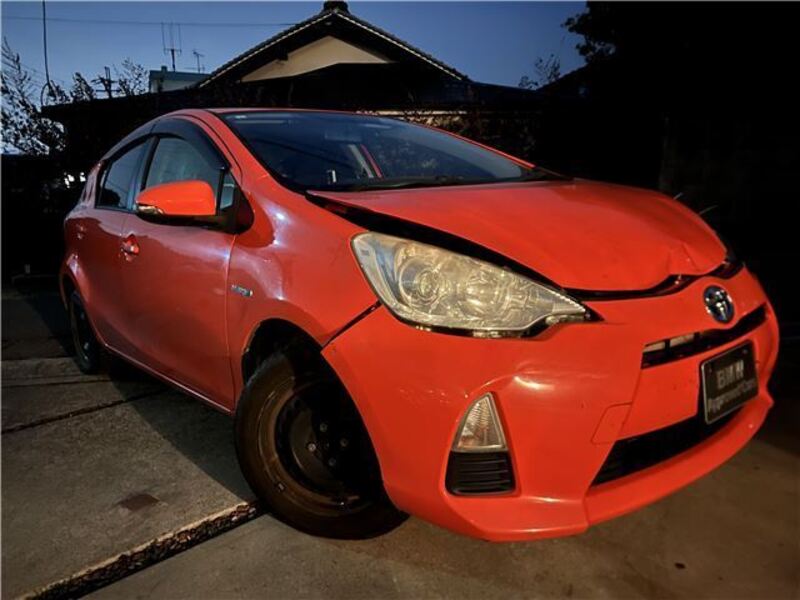 2014 TOYOTA AQUA