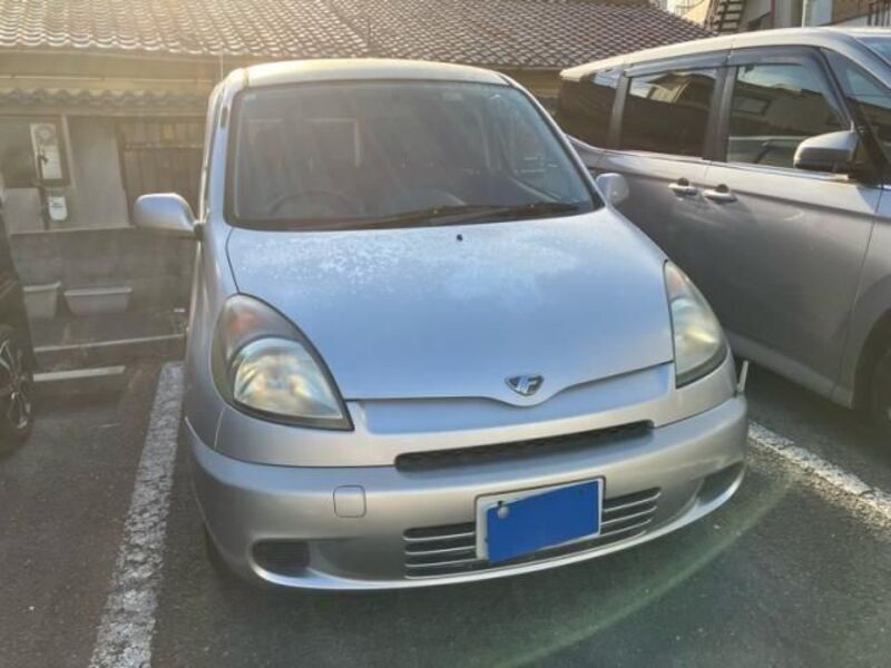 2001 TOYOTA FUN CARGO