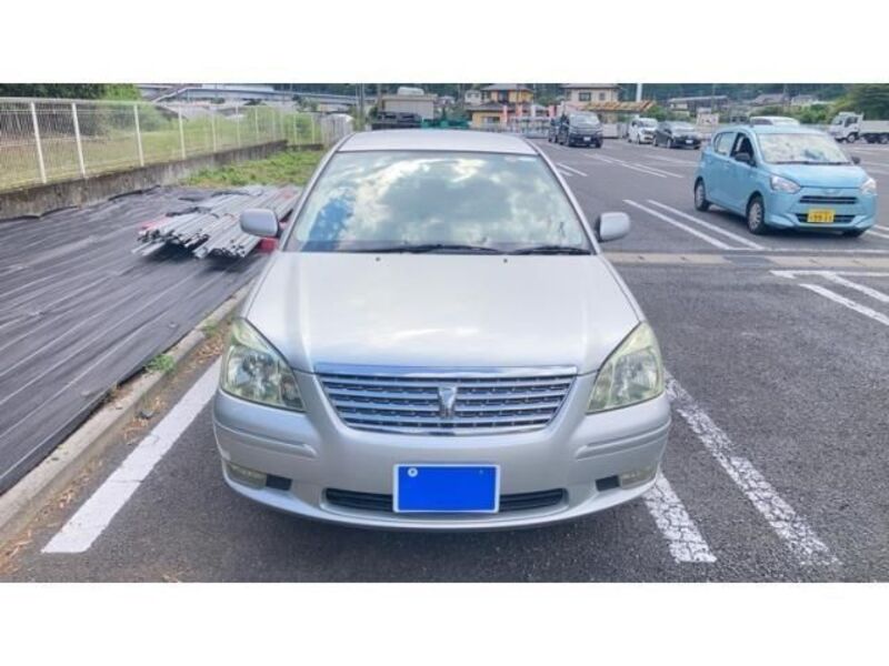 2004 TOYOTA PREMIO