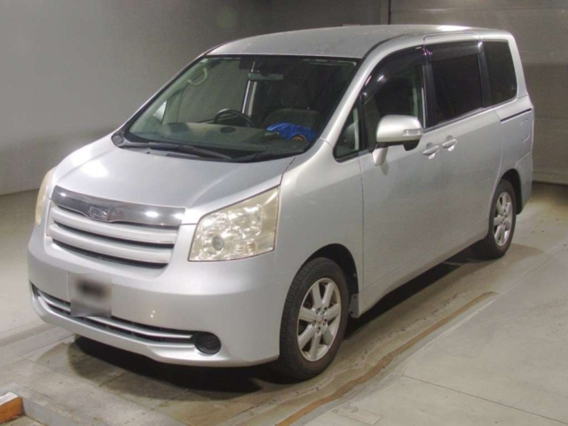 2007 TOYOTA NOAH