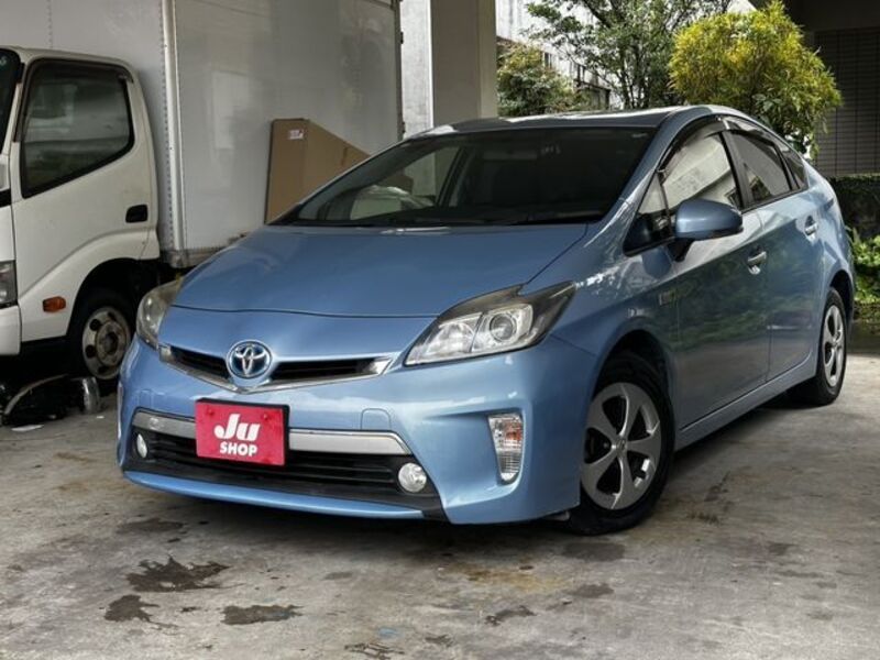 2012 TOYOTA PRIUS PHV