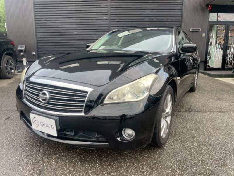 2010 NISSAN FUGA