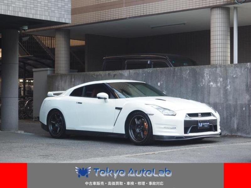 2026 NISSAN GT-R