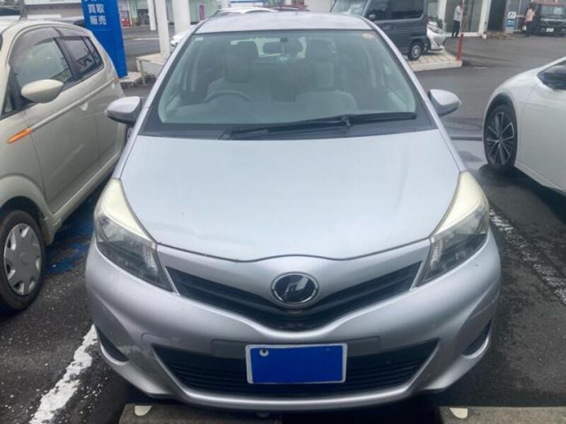 2011 TOYOTA VITZ