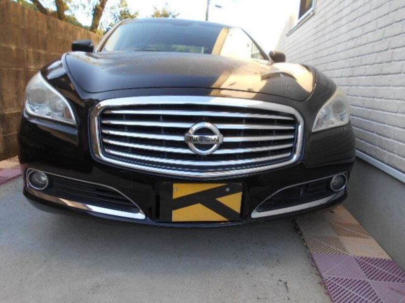 2012 NISSAN CIMA