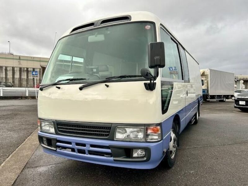 2005 TOYOTA COASTER