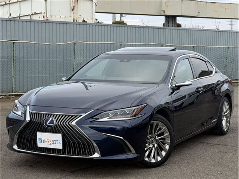 2019 LEXUS ES