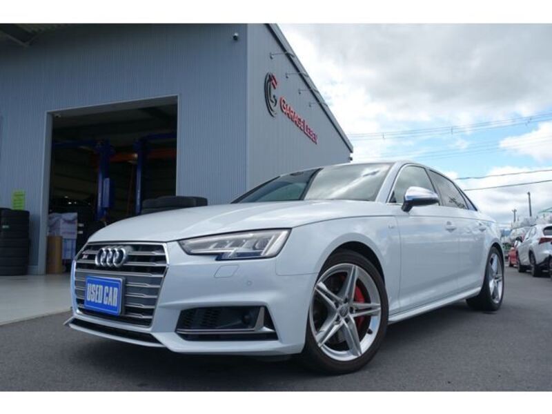 2018 AUDI S4