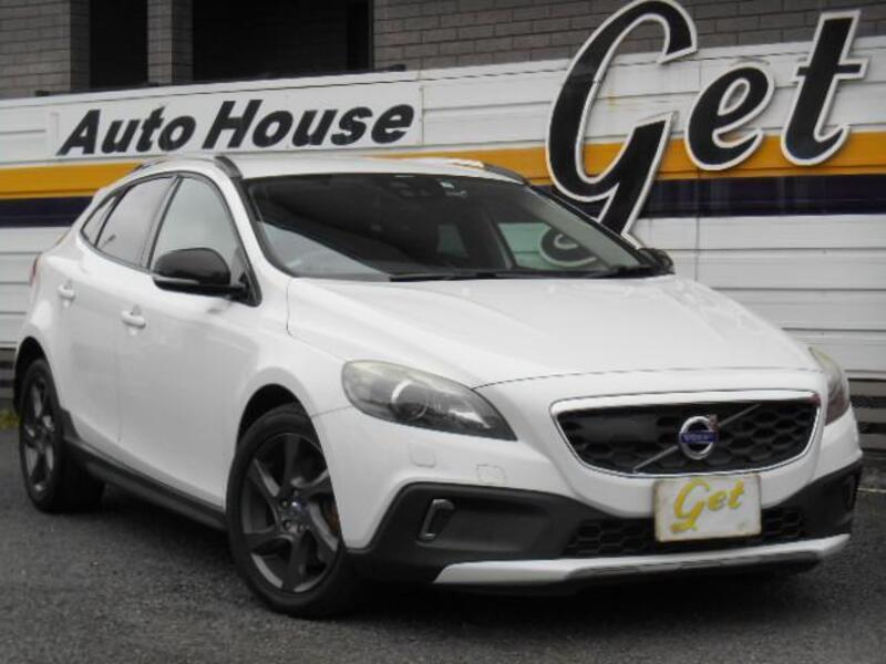 2013 VOLVO V40