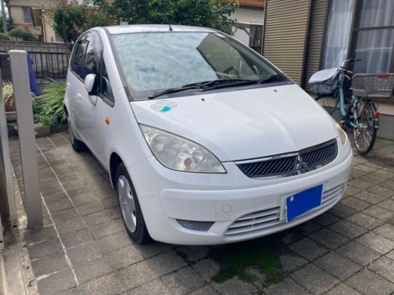 2011 MITSUBISHI COLT