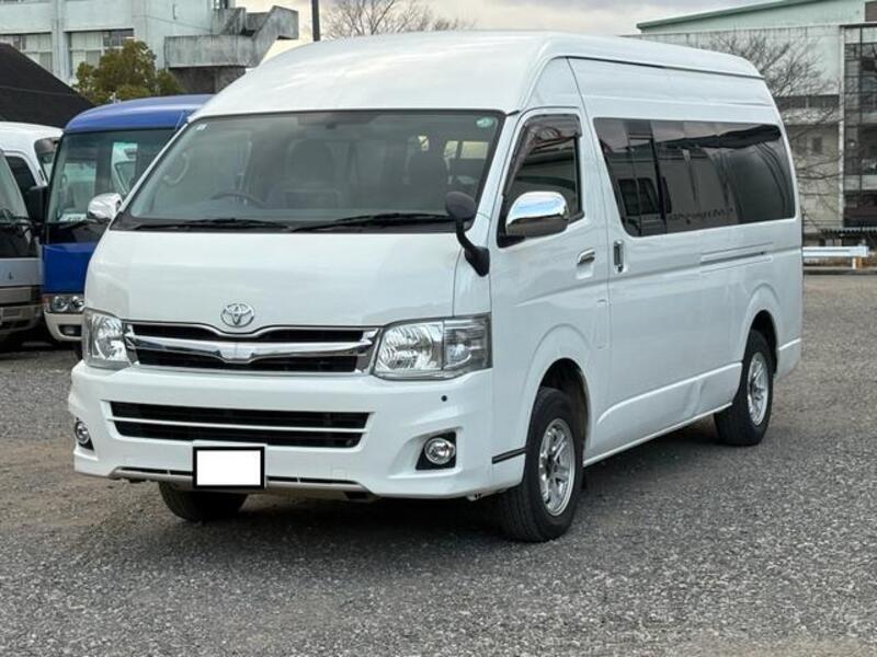 2012 TOYOTA HIACE COMMUTER